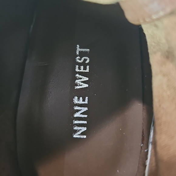 Nine West Soft Brown Leather Heeled Boots with Ruched Design Size 9.5 - Picture 2 of 9